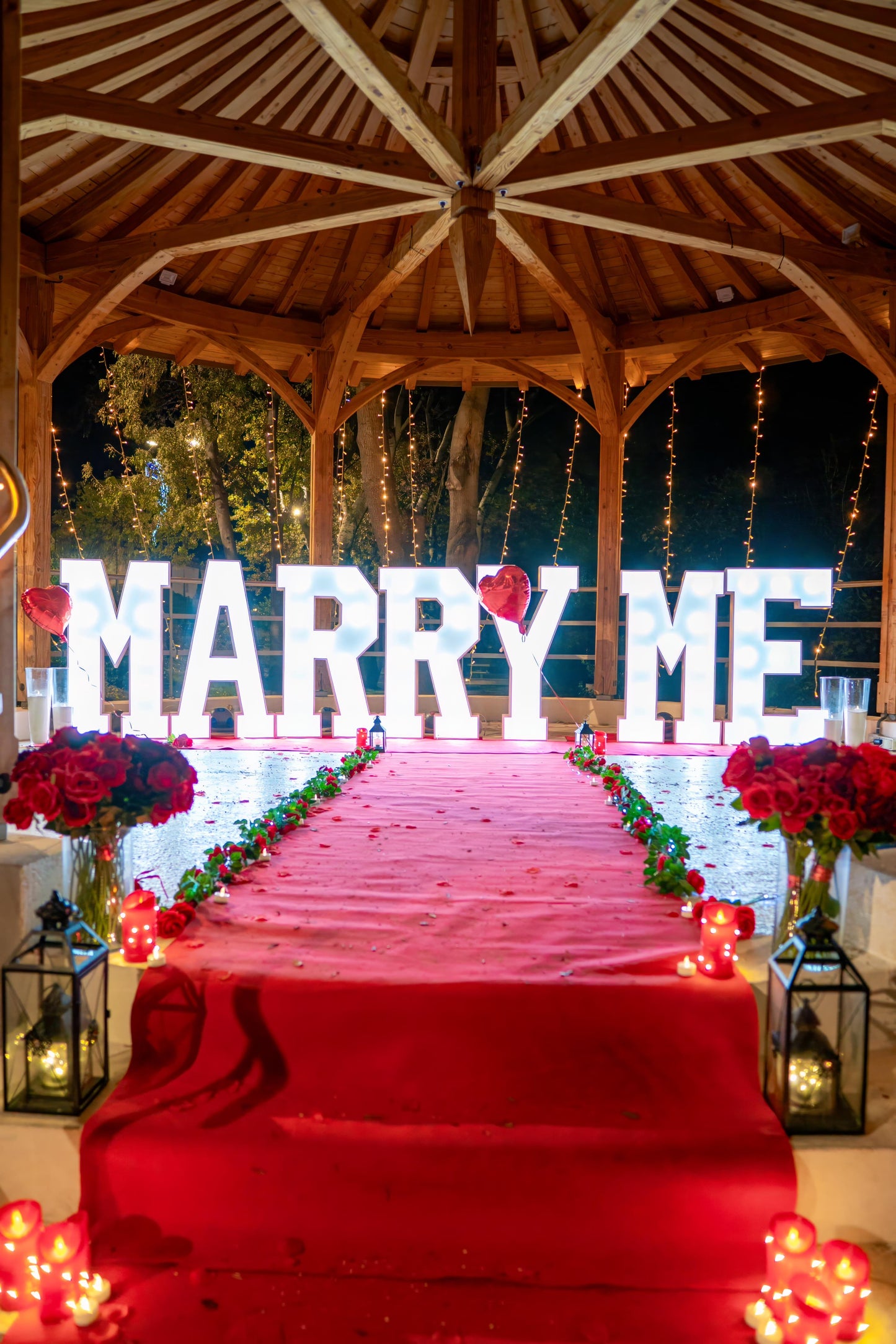 βMARRY MEβ
