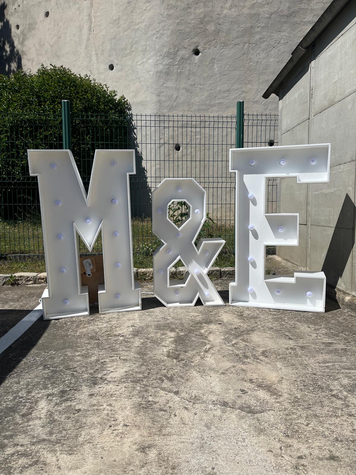 Lettre mixte gΓ©antes