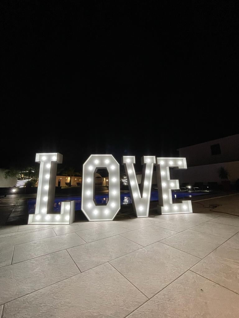 βLOVEβ