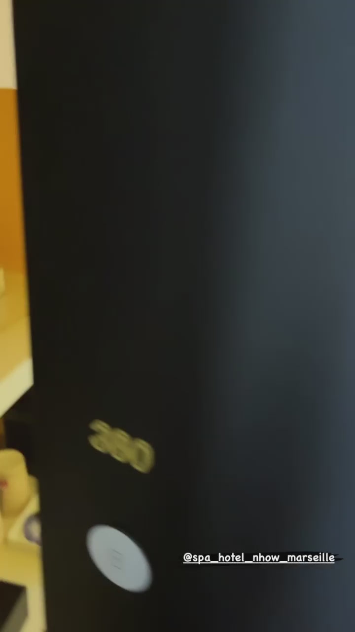 Load and play video in Gallery viewer, Lieu privé Suite Hôtel Nhow